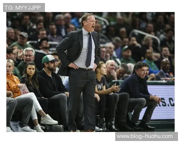 裁判明确表示比赛用球归雄鹿所有其他队员无权干涉此事