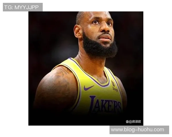 詹姆斯谈球队表现强调关键球能力并称赞第三节表现出色